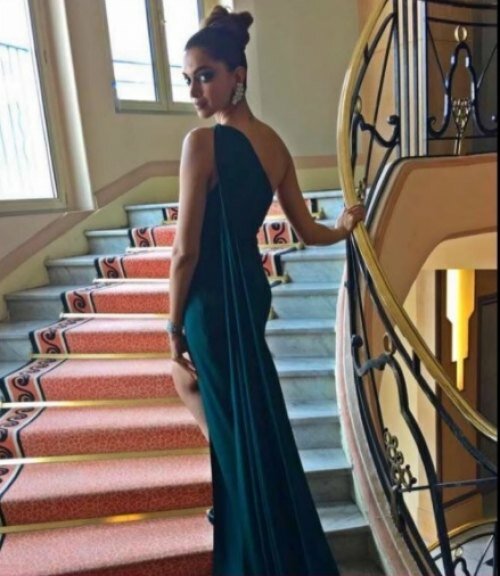 Cannes 2017 Photos: Bollywood’s Deepika Padukone, Aishwarya Ra Bachchan Impress Deepika Padukone on her finale appaearance at Cannes 2017